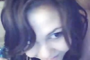 Flirty and playful web camera models puts on a priceless show for me