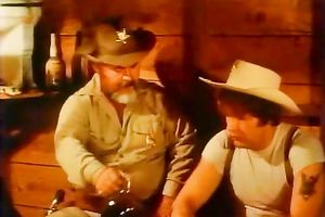 Horny freak fucks his girlie mish way right in heymow