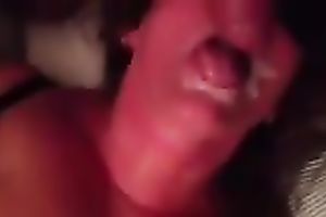 I like getting facual cumshots from several chaps at the same time