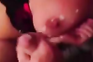 I like getting facual cumshots from several chaps at the same time