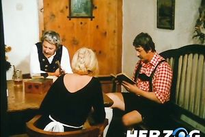 Classic porn video with blondes eating pussies and getting screwed