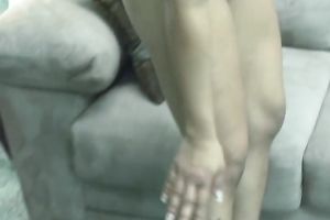 Flabby-boobed ebon whore takes her bikini off and shows her vagina