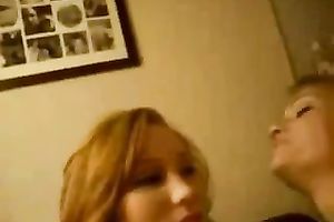 My lesbo GF eats my cunt and makes out with me