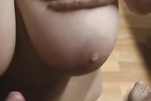 Huge breasted hooker rubs my short cock untill it explodes with ball cream