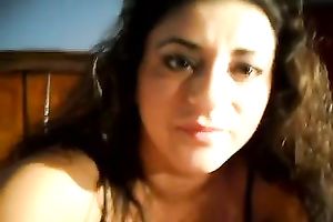 Dark-haired cheating wife sucks my dong after I please her with cunni