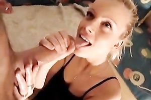 Shapely Hungarian nympho actually knows how to give a consummate oral
