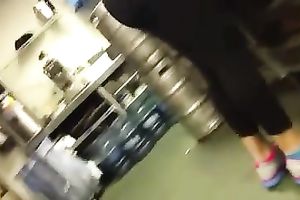 Sizzling white bitch wearing shorts acquires caught on my hidden webcam in a shop