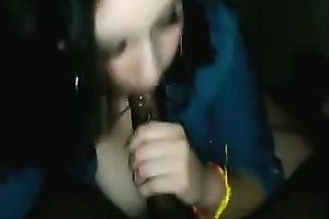 Juggy brunette hair drives me insane with a oral job and tugjob combo