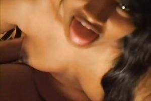Chubby Indian tramp gives me irrumation and takes facial