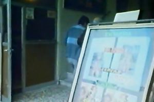 Bootylicious hottie with unshaved vagina bloes and rides a pecker