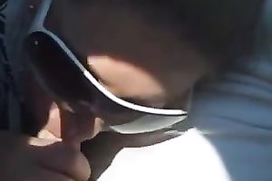 My sexually excited GF can not await untill we acquire home and sucks my ramrod in the car