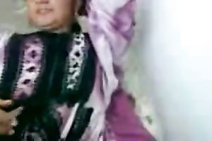 My lustful Pakistani GF gives head like no other BBC slut