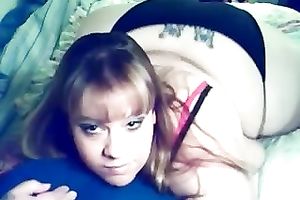 Nasty and sexy white big beautiful woman honey posing on webcam in her daybed