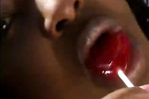 Ebony hussy sucks a sugar-plum outdoors and takes a ride on a BBC