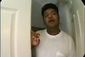 Chunky brunette hair white playgirl in ottoman engulfing cock on livecam