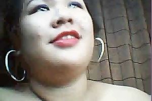Fat Filipina plays with her love bubbles and snatch in private cam show