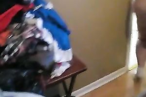 This plump trollop knows how to mop a floor in a lewd manner