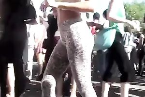 Chick with breath-taking a-hole receives caught on my hidden web camera in the street