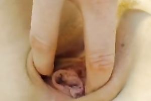 Salacious livecam model finger bonks her snatch with excitement for me