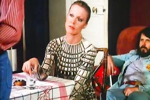 Light head throat fuck dieing hoe sucks ripe semen stick