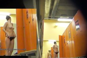 This chick has a excellent body and that well-developed bum wow