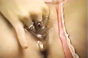 I want to finger fuck my soaked bawdy cleft to a strong agonorgasmos