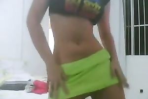 My bootyful girlfriend in short petticoat knows how to twerk