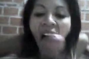 Bootyful Latina hottie gives me an astounding oral-stimulation