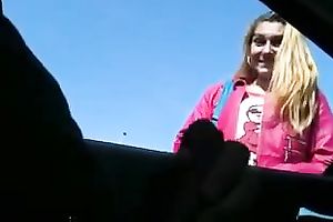Helpful harlot gives me a cook jerking while I am sitting in my car