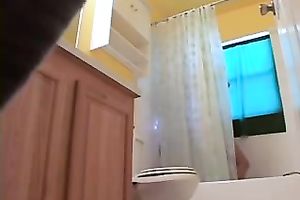 I love to see my glamorous girlfriend shower in my bath