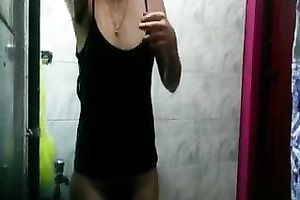 Sexy Indian sweetheart feels comfortable showering in front of a camera