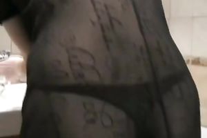 Solo video with an non-professional blonde flashing her fur pie and pissing