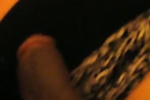 Obese brunette hair mama shows her handjob skills in homemade episode