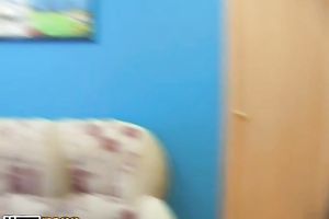 She takes it from behind and then goes down on her boyfriend