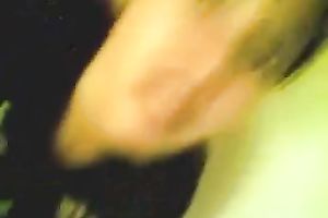 Amateur Indian teen shows her oral stimulation and tugjob skills