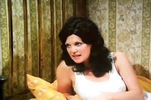 Retro dark brown milf acquires her hair bawdy cleft properly screwed