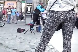 Cuties with terrific butts acquire caughty on hidden livecam in the street