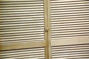 Three cuties with different hair color share one dude