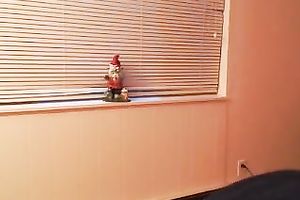 Webcam solo with an non-professional chick exposing her terrific body