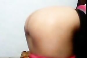 The gorgeous and natural curves and shapes of a Paki woman