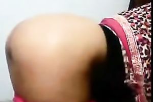 The gorgeous and natural curves and shapes of a Paki woman
