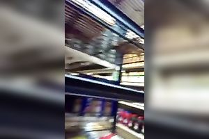 This babe has the fattest bum I have ever seen in my life