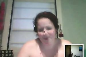 Horny fattie entertains herself by fingering her cookie