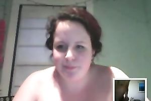 Horny fattie entertains herself by fingering her cookie