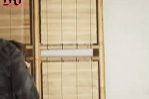 Tied up slim babe is getting suspended in the air