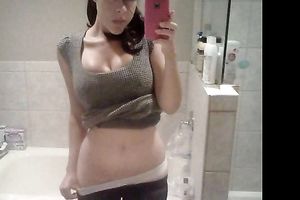 Hot Teen GFs Like to Do Nude Selfies!