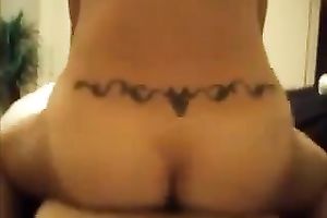 My lascivious girlfriend squirts whilst being on top