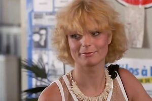 Hot tempered spouse drills his white bitch in white nylons