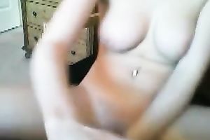 Blonde livecam cutie copulates her twat with her sex toy