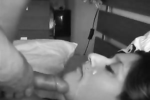 Fantastic girlfriend acquires her glamorous face glazed with sperm